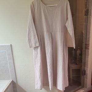 Oliva MarkCream Long Sleeve Scoop Neck Dress